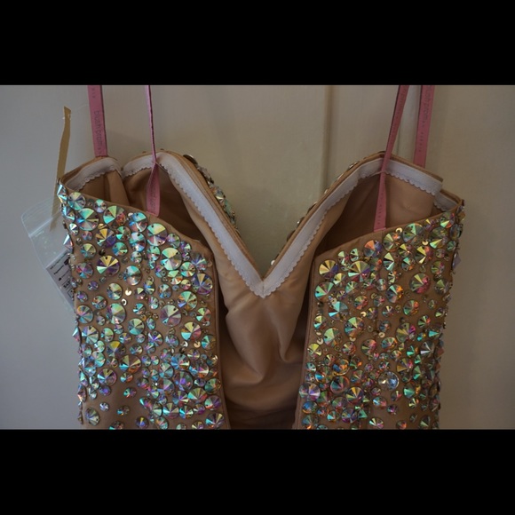 Prom Dress - Picture 2 of 8